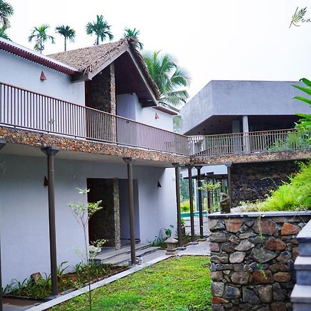 Maayaa Riverside Villa By Kpm Tripenta Attappādi 外观 照片