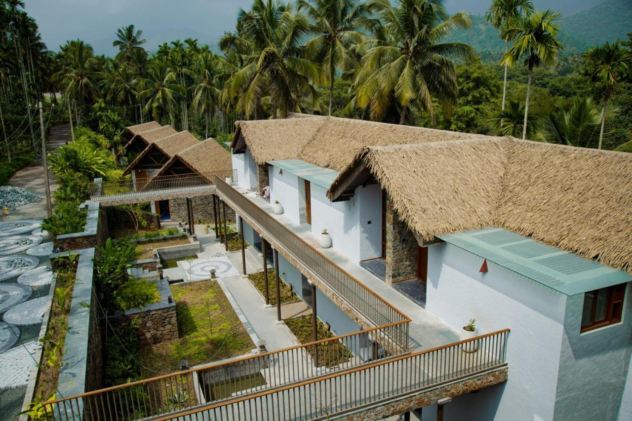 Maayaa Riverside Villa By Kpm Tripenta Attappādi 外观 照片