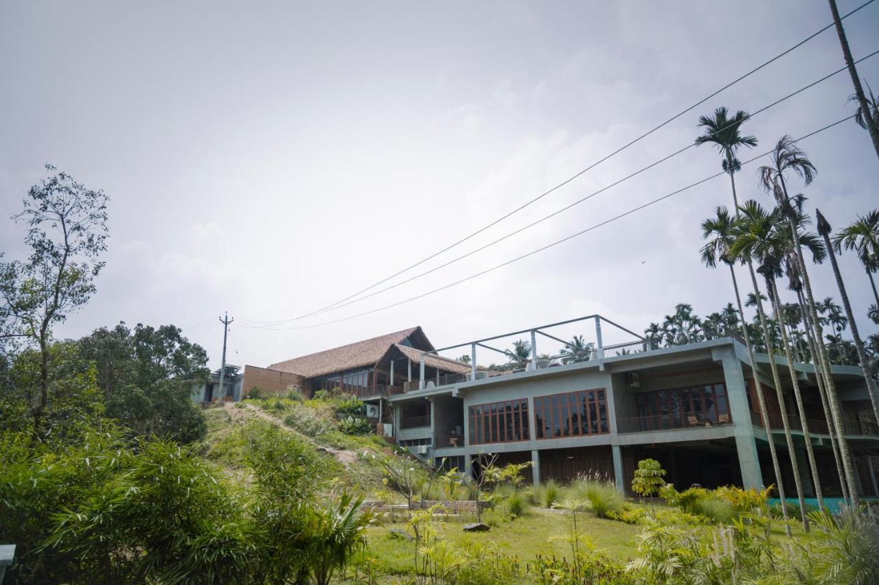 Maayaa Riverside Villa By Kpm Tripenta Attappādi 外观 照片
