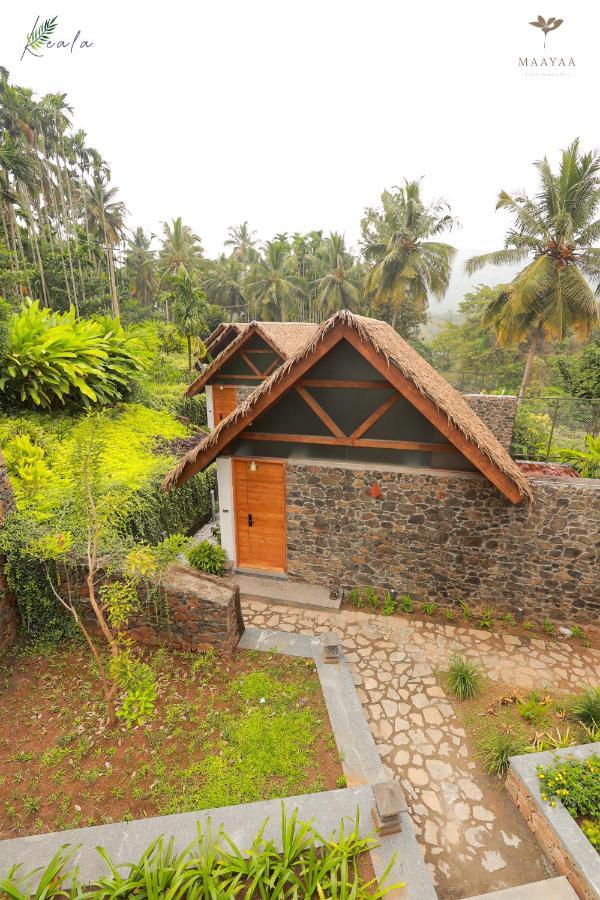 Maayaa Riverside Villa By Kpm Tripenta Attappādi 外观 照片