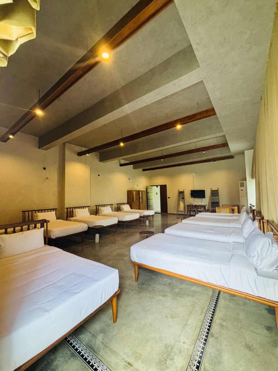 Maayaa Riverside Villa By Kpm Tripenta Attappādi 外观 照片